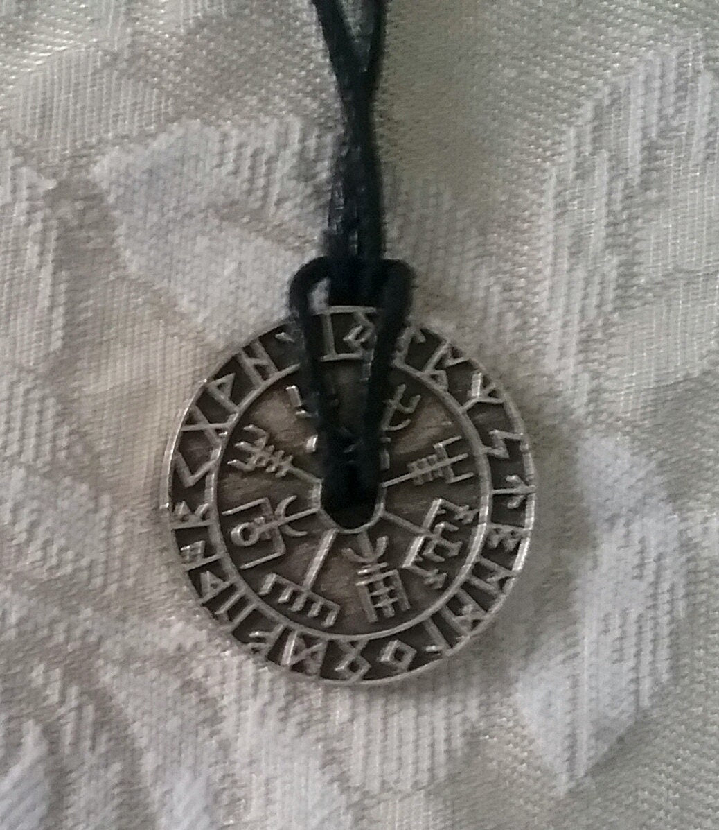 Viking Neclace Vegvisir Pendant Amulet Scandinavian Norse Mythology Protection Wayfinder Pagan Rune