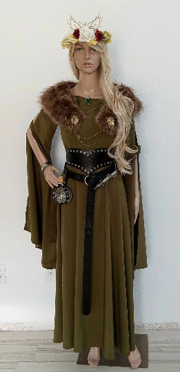Viking Metal Brooches with Metal Chains Mantle Cloak Clasp