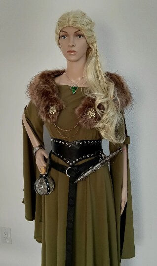 Viking Metal Brooches with Metal Chains Mantle Cloak Clasp